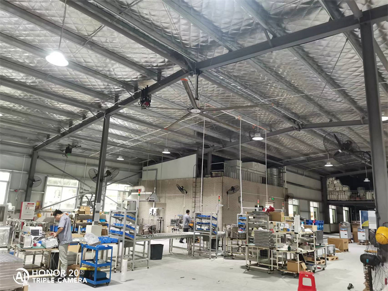 Guangzhou equipment assembly workshop environmental space ventilation cooling case